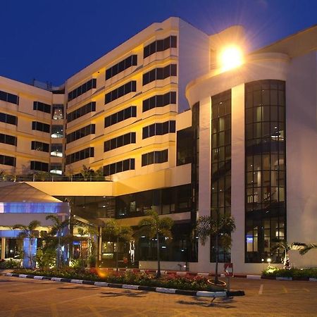 Chon Inter Hotel Chonburi Exterior photo